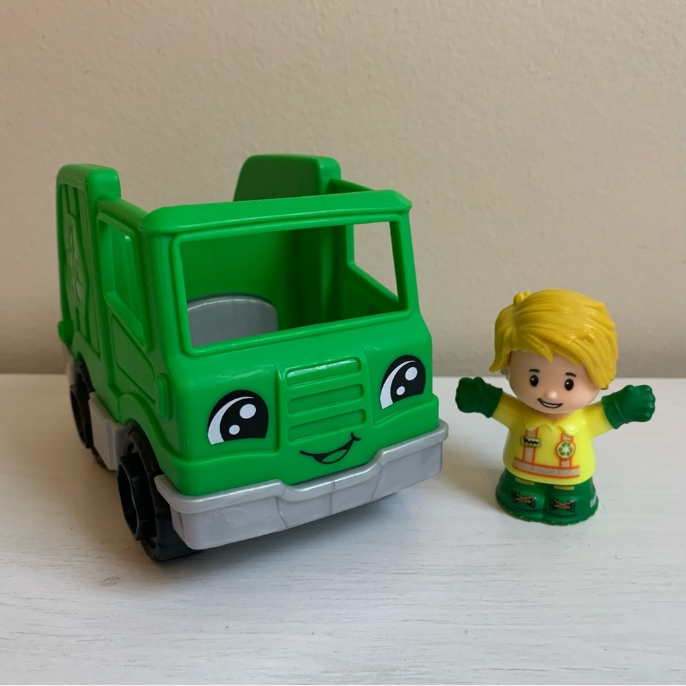 Fisher-Price Little People Recycle Truck & Garbage Man Set